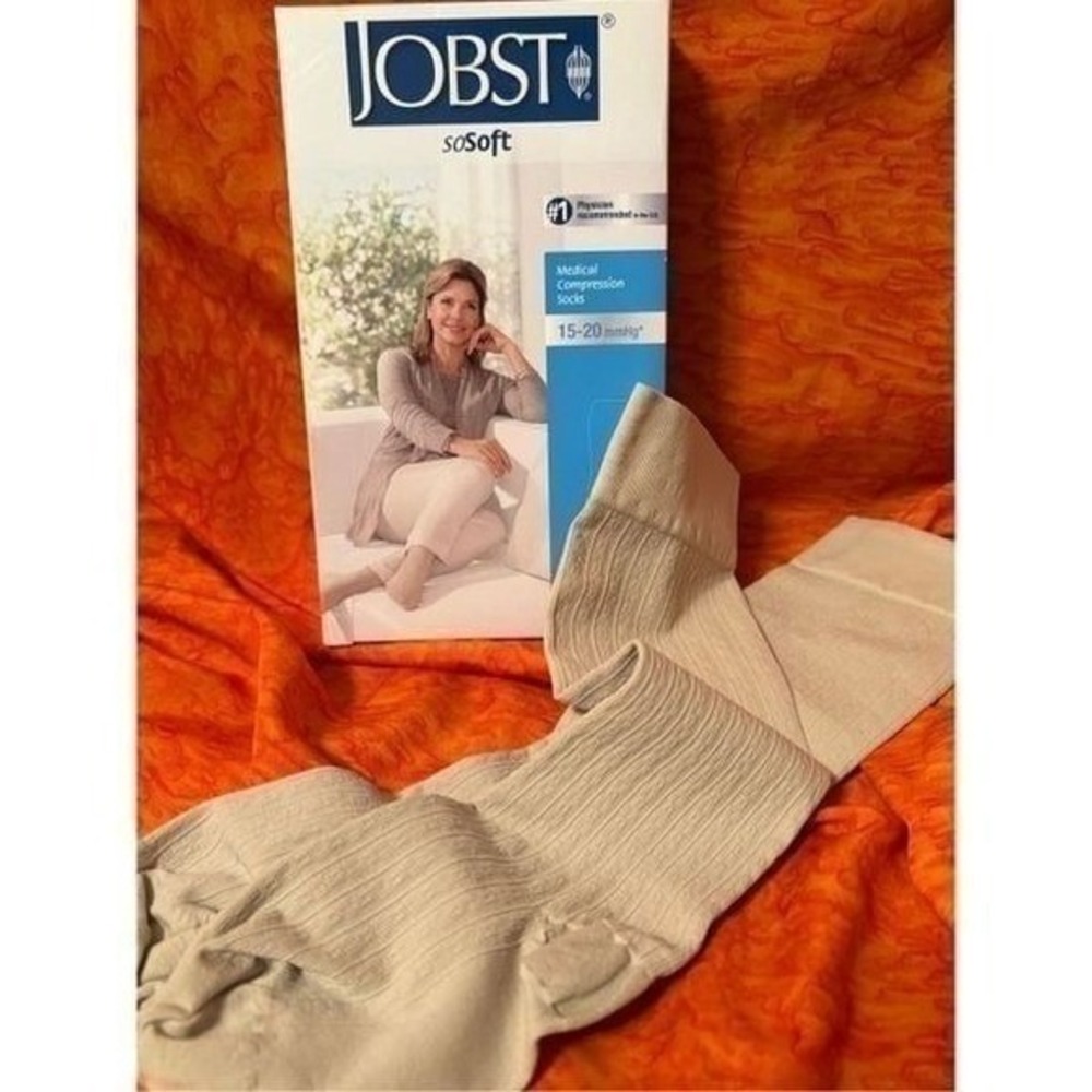 New JOBST So Soft Compression Knee-High 15-20 mmHg SAND Closed Toe
